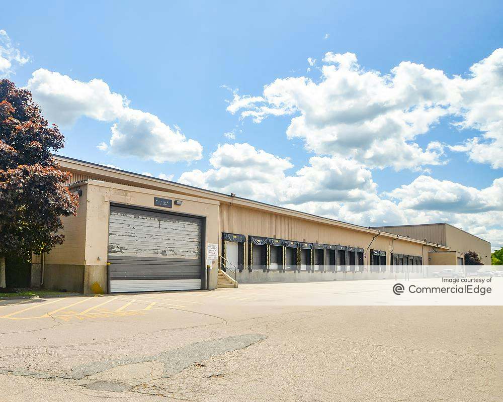 Braintree Business Park 1515 & 1525 Washington Street 1515